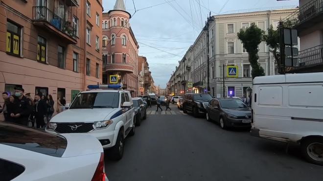 За ночь полиция в Петербурге задержала почти 50 человек