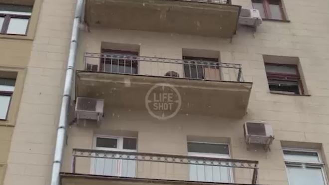Из окна квартиры актрисы Татьяны Яковенко выпал 29-летний мужчина