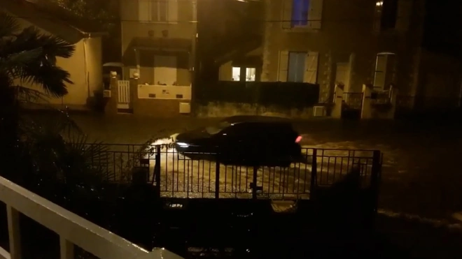 Во французском Ажене началась эвакуация жителей из затопленных кварталов