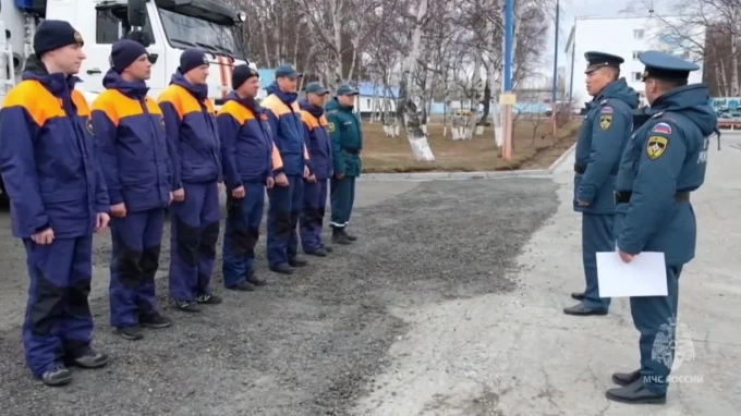 На Камчатке спасатели выехали на поиски людей в Охотском море