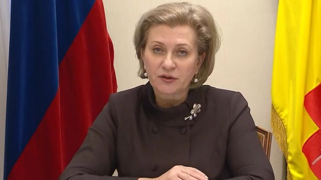Попова призвала на Новый год воздержаться от поездок и мероприятий в закрытых помещениях