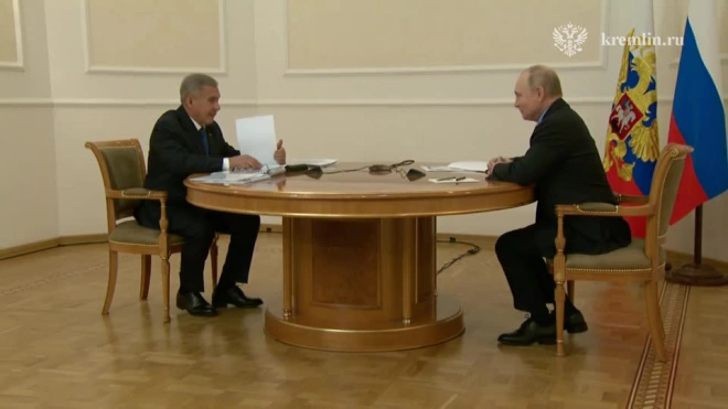 Путин поблагодарил Минниханова за помощь в организации "Игр будущего"
