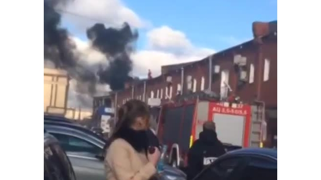 Появилось видео страшного пожара у Московского вокзала в Петербурге