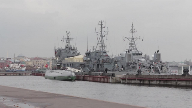 В Петербург приплыло НАТО. Проштрафившихся голландцев не пустили