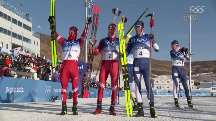Большунов выиграл скиатлон и завоевал первое золото России на Олимпиаде-2022