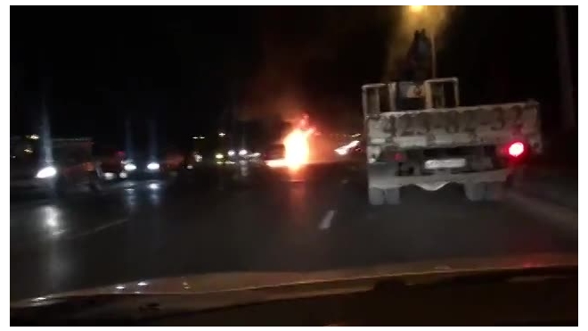 Очевидец снял как горит машина в Нижнем Новгороде