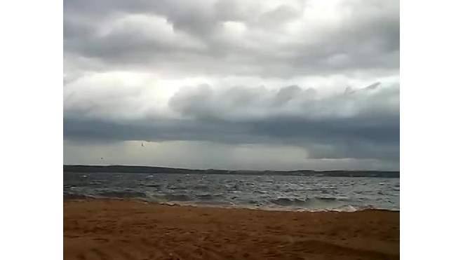 МЧС даёт Петербургу штормовое предупреждение на пятницу