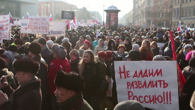 В Петербурге закончился митинг «За Путина!»: 60 тысяч больше похожи на 10