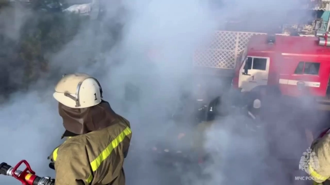 В Луганске на крыше ресторана потушен пожар