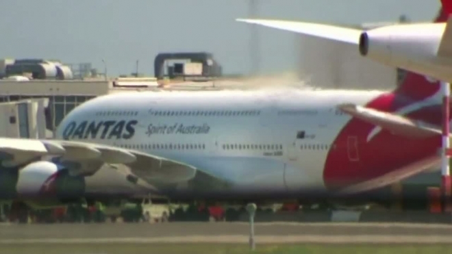 «Квантас» A380 снова в воздухе 