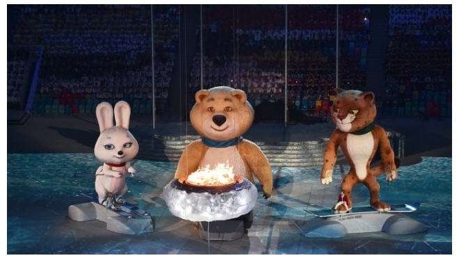 Церемония закрытия Олимпиады-2014 в Сочи: Мишка задул олимпийский огонь и заплакал