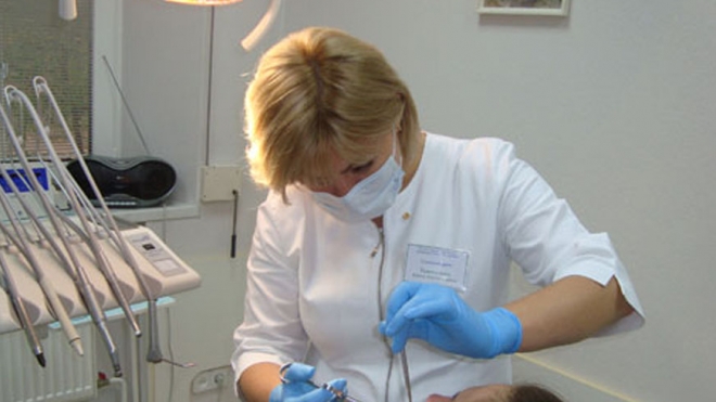 В Петербурге трехлетняя девочка умерла после приема у стоматолога