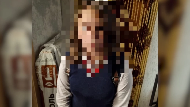 В Петербурге полиция нашла 10-летнюю девочку в квартире взрослого мужчины