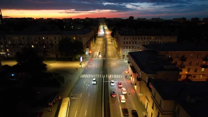 Среднеохтинский проспект осветили 145 светодиодных фонарей