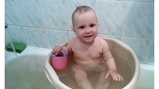 Сын купался в душе