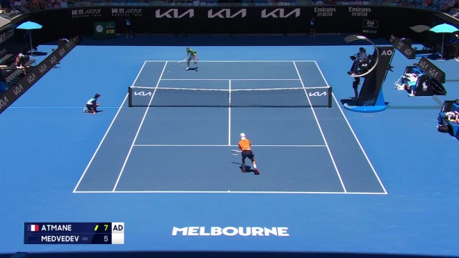 Медведев вышел во второй круг Australian Open
