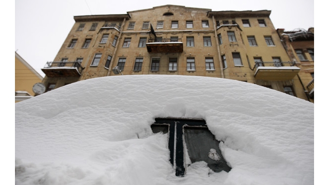 Коммунальщики Петербурга ищут сугробы для новой снегоплавилки