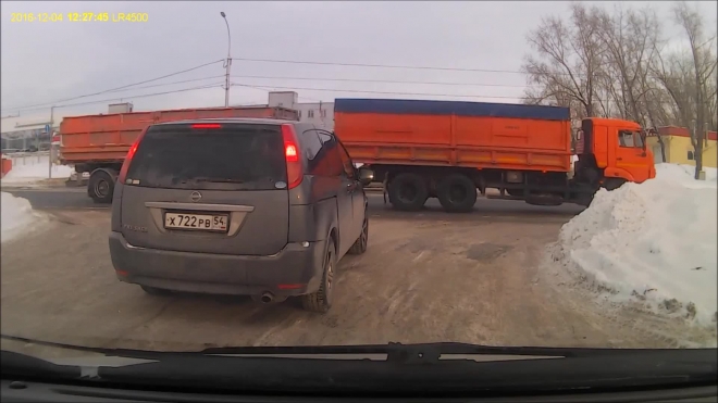 Авария на перекрестке Большевистской и Днепрогэсовской.