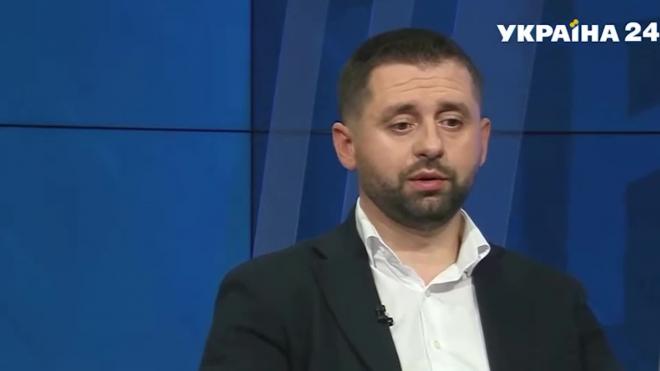 Депутат партии Зеленского увидел выгоду в проигрыше на выборах