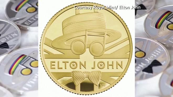 В Британии выпустили монету в $85 тыс. в честь Элтона Джона