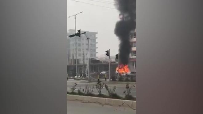 Опубликовано видео с места взрыва в Кабуле 