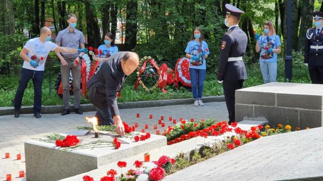 Выборжцы приняли участие во всероссийской акции «Свеча памяти»