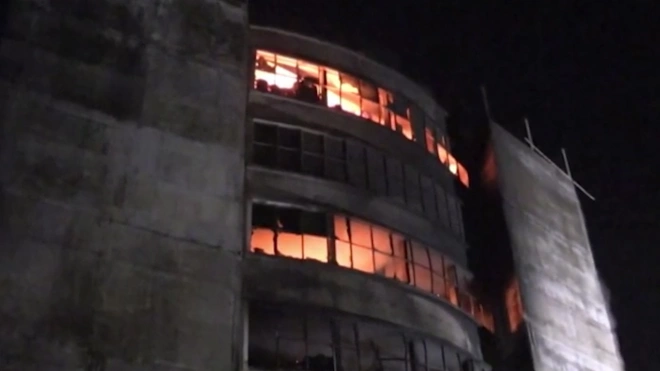 Полиция Бангладеша задержала главу завода после гибели более 50 человек при пожаре