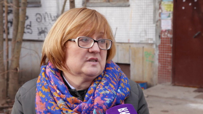 Видео: комментарий работника соцзащиты по ситуации с живущим в машине мальчиком из Выборга