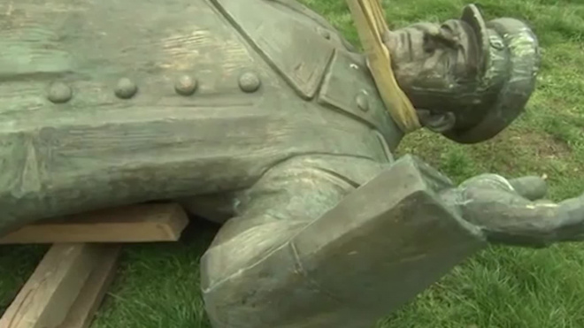 Лавров отреагировал на снос памятника Коневу в Праге