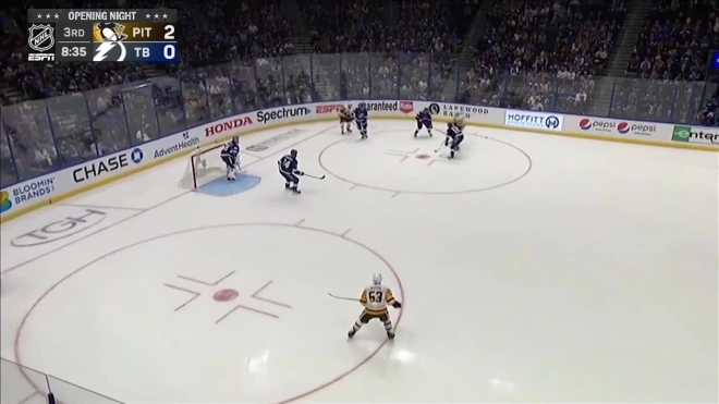 "Питтсбург" обыграл "Тампу" в стартовом матче НХЛ