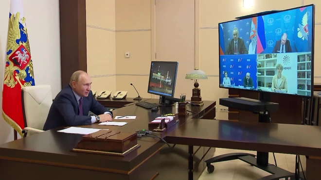 Путин объявил о новых должностях Шойгу и Лаврова в "Единой России"