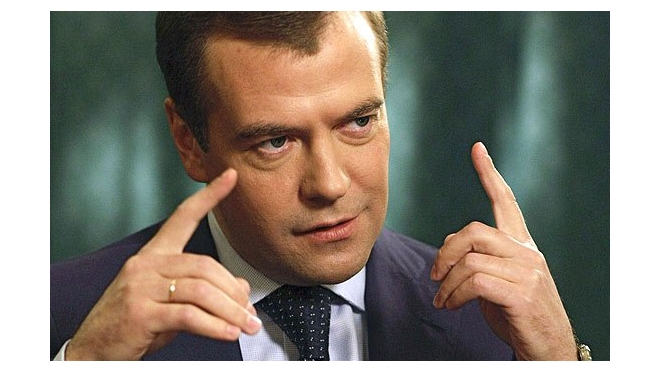 Медведев подумывает вновь стать президентом