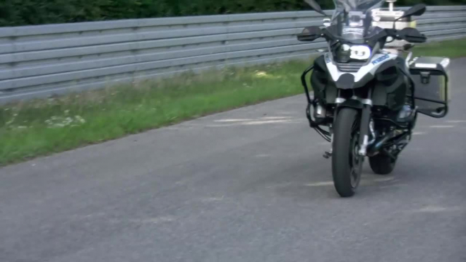 Видео: BMW презентовал первый в мире беспилотный мотоцикл
