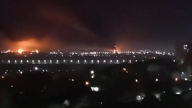 В Брянске на территории нефтебазы произошел пожар