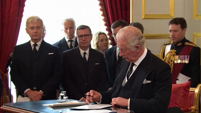 Карла III официально провозгласили новым монархом Великобритании