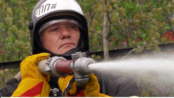 МЧС провело масштабные пожарные учения на станции "Лужайка"