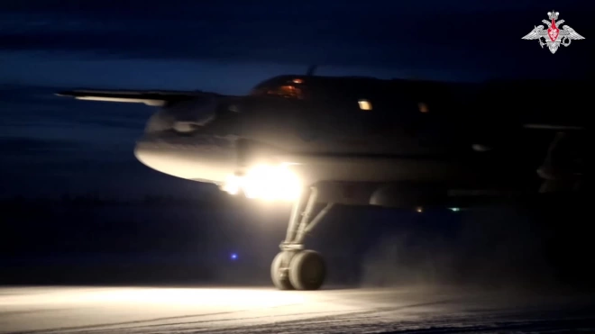 Минобороны: бомбардировщики Ту-95МС пролетели над Баренцевым и Норвежским морями