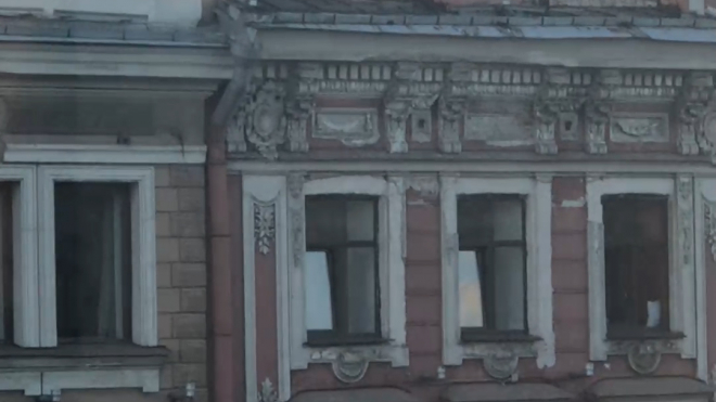 На Невском проспекте подростки хулиганили на крыше 