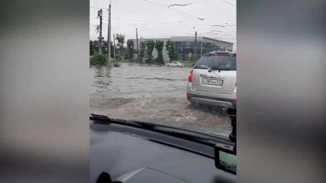 Ночной ливень затопил дороги в Улан-Удэ