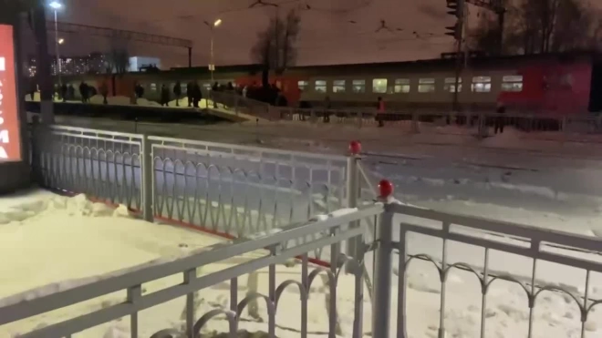 Электричка насмерть сбила подростка на станции Кулешевка