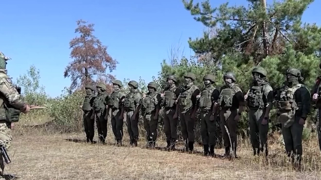 МО опубликовало кадры награждения сотрудников военной полиции в зоне боевых действий