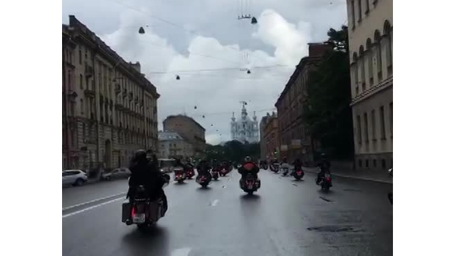 Петербуржцы поделились фотографиями с мотопарада St. Petersburg Harley Days