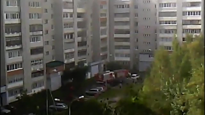 Появилось страшное видео пожара в Тюмени на улице Депутатской