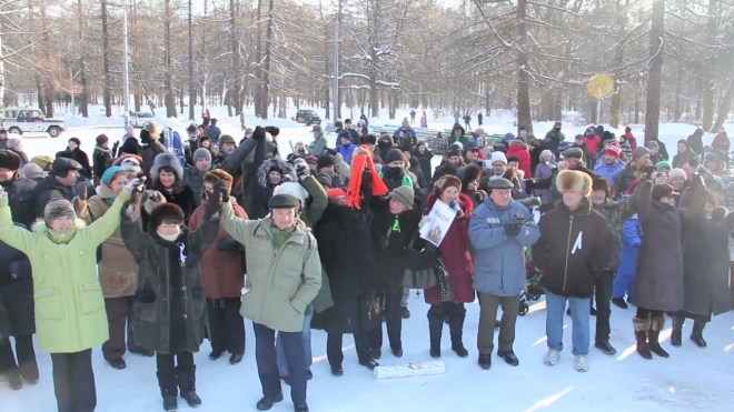 "Единую Россию" освистали на митинге в Удельном парке
