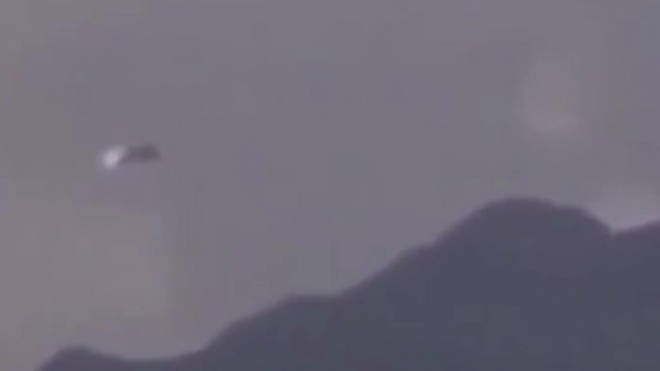 В небе над Италией очевидец снял на видео НЛО