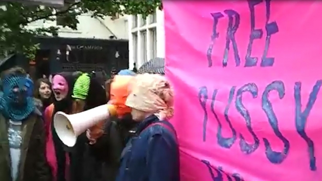 Русские не пришли на акцию в поддержку Pussy Riot в Лондоне