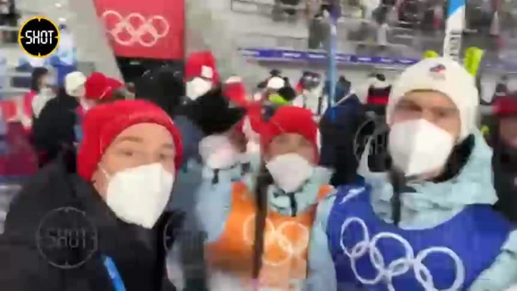 Сборная России завоевала серебро в прыжках с трамплина на Олимпиаде-2020