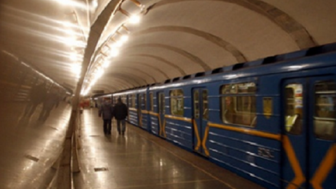 В Петербургском метро по ночам будут жить бомжи