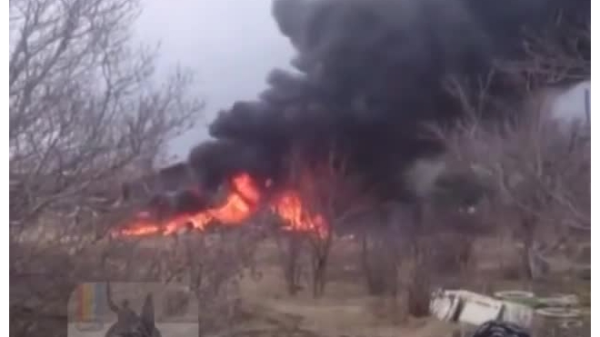 Су-25 в Приморье чудом упал в нескольких метрах от жилого дома