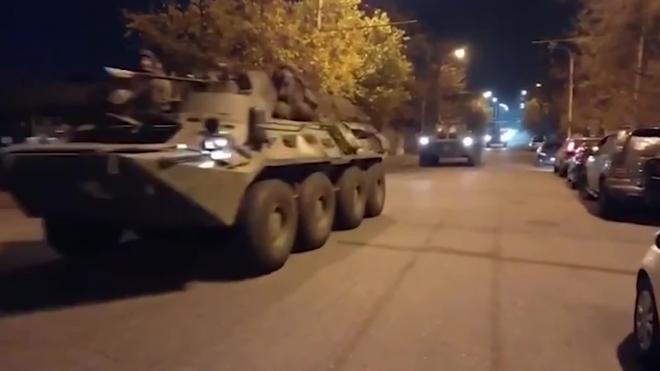 Российские миротворцы отправились в район операции в Карабахе